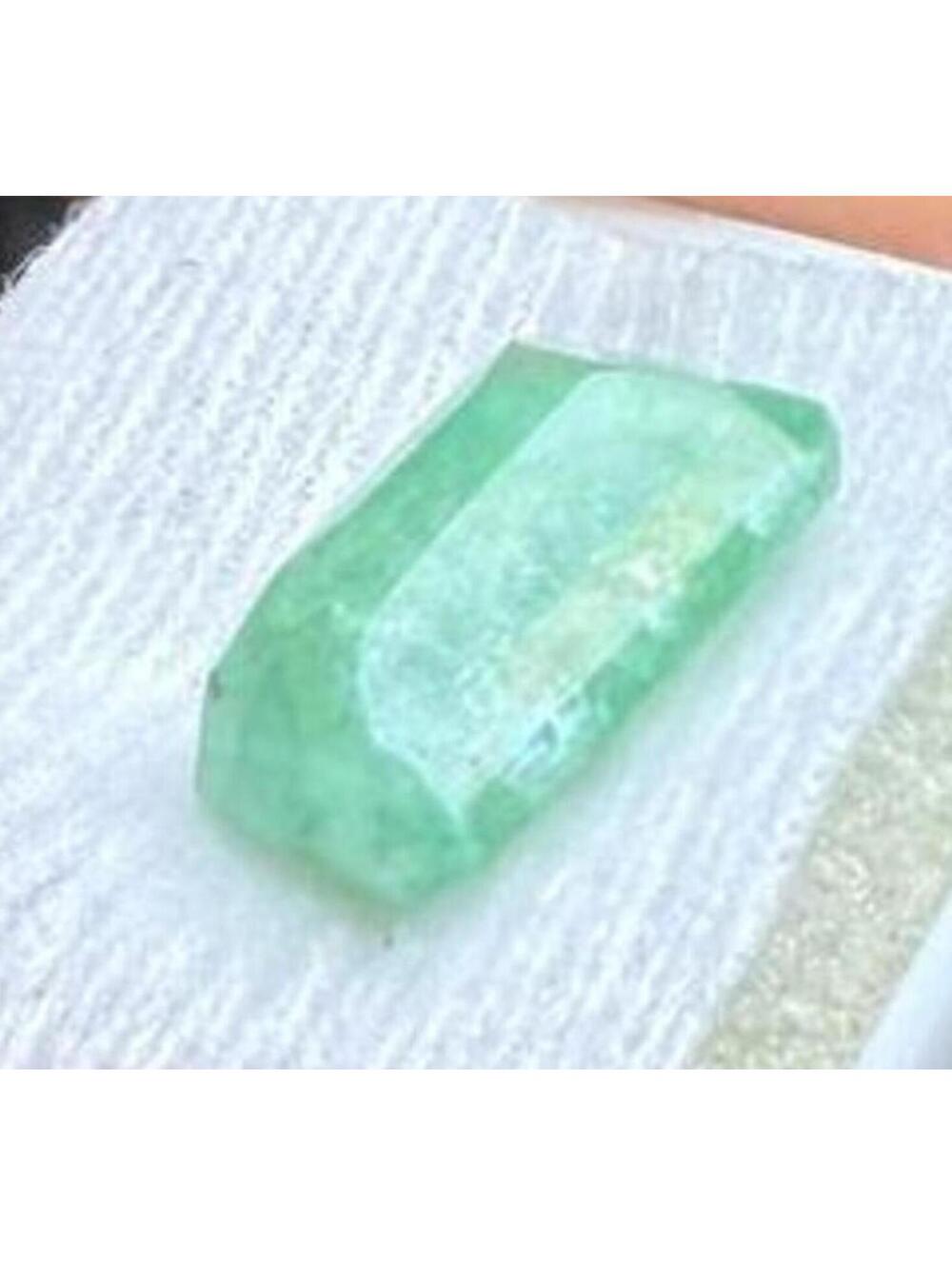 Natural Green Emerald Cut Gemstone approximate 2.45 carat